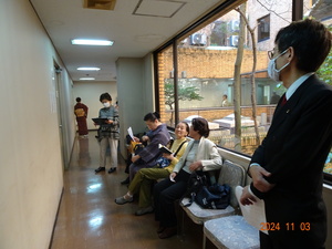 11.審査を待つ受審者１.JPG