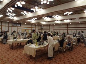 54．会食風景.JPG