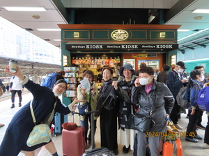 ②東京駅ホームにて(2).JPG