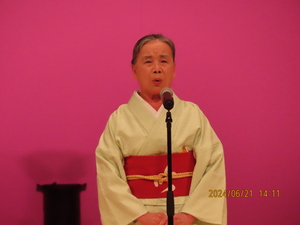58.独吟コン優勝吟詠.JPG